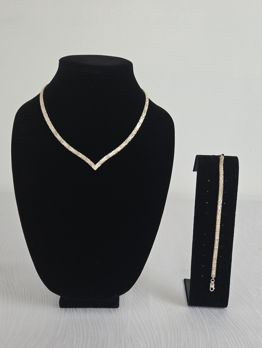 Vintage Italian .925 Sterling Silver Riccio Chevron Mesh Necklace w / Bracelet